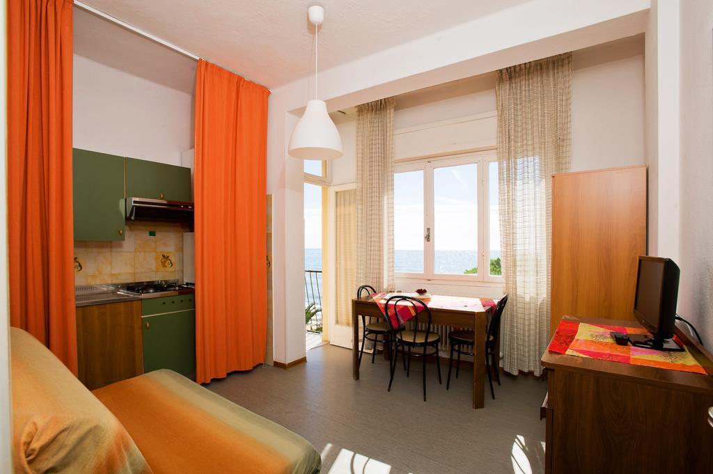 Hotel Lido Pietra Ligure Room photo